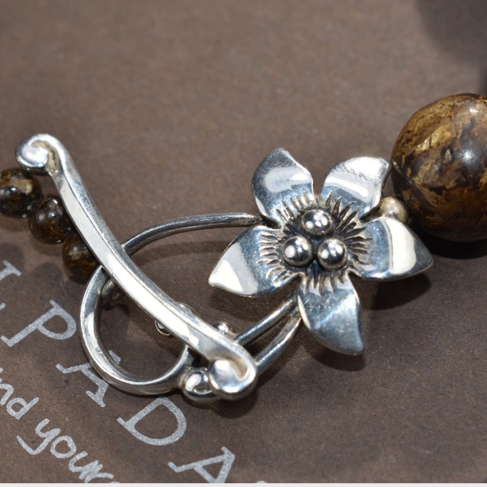 Silpada bronzite flower toggle bracelet - Picture 3 of 3